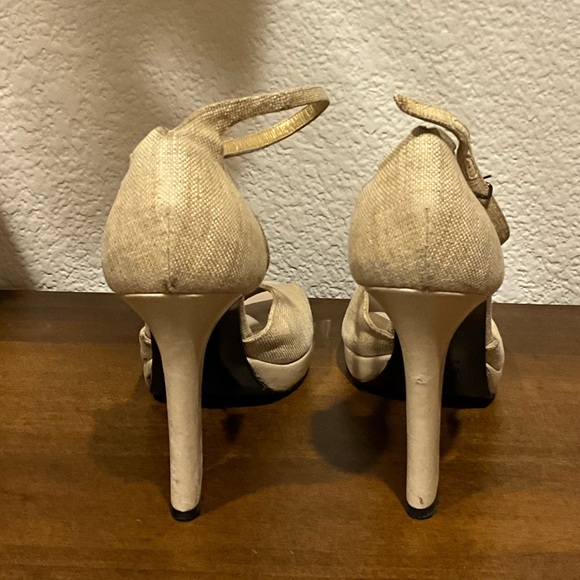 YVES SAINT LAURENT Cream Stiletto Heels with Ankle Strap - Picture 5 of 6